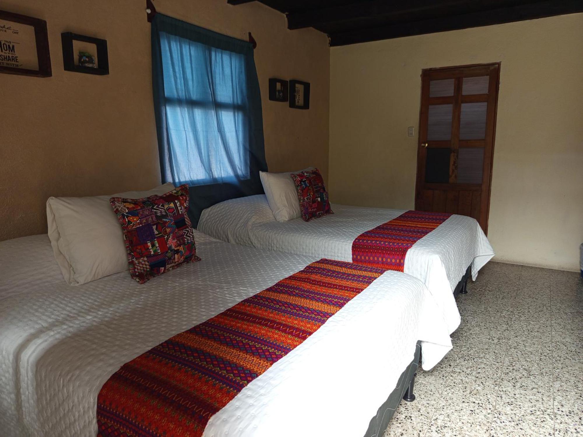 Hotel Casa Jireh Gt Antigua Habitación foto